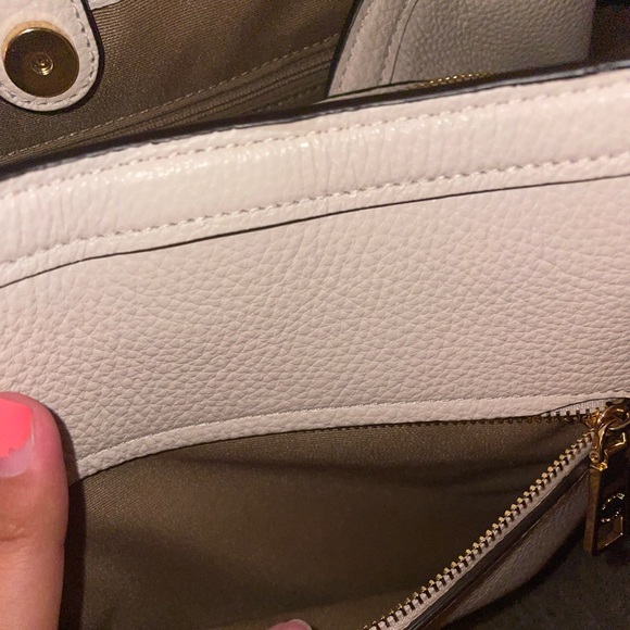 White Coach Purse - Picture 5 of 10